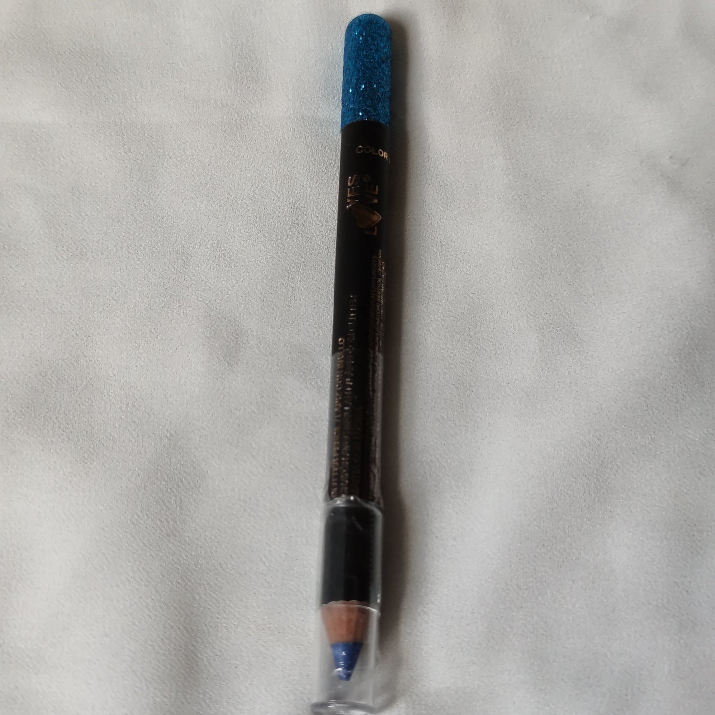 Crayon yeux paillettes