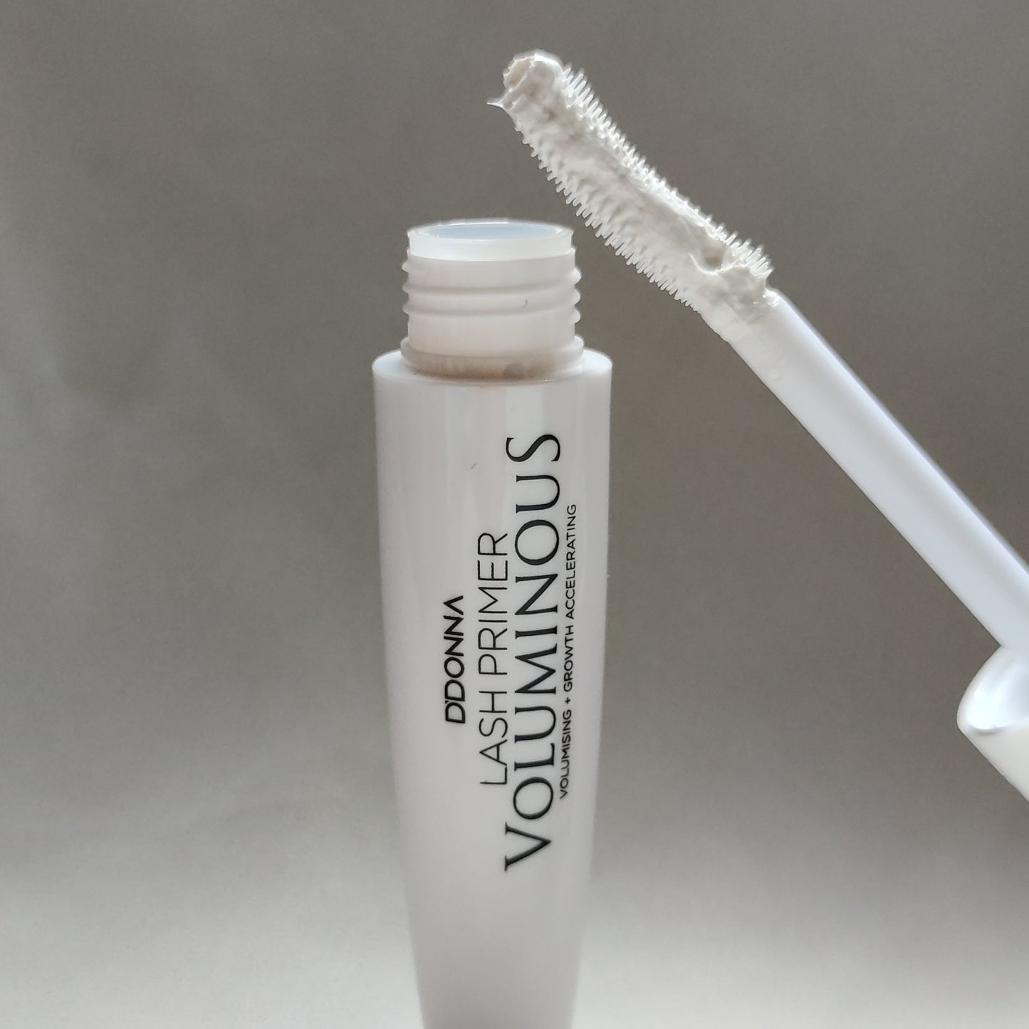 Mascara primer voluminous
