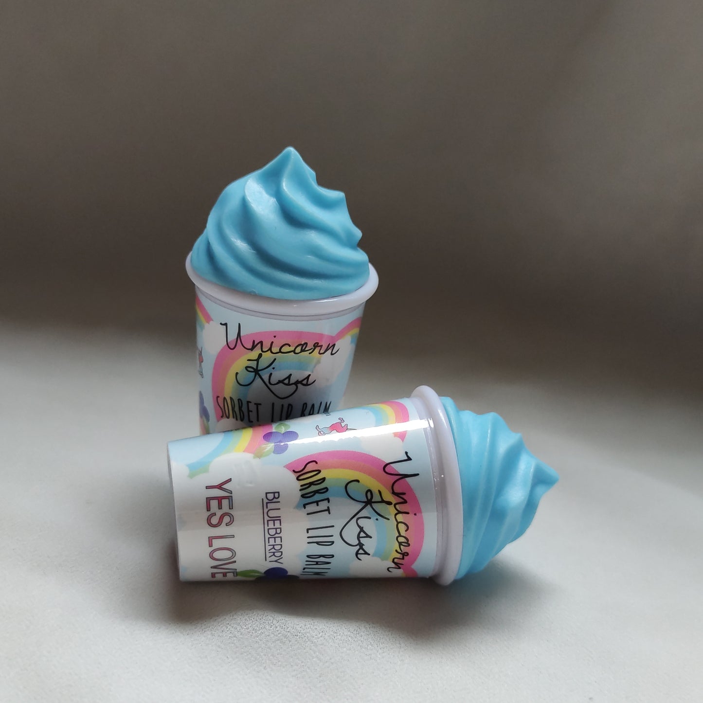 <transcy>Unicorn kiss lip balm sorbet</transcy>