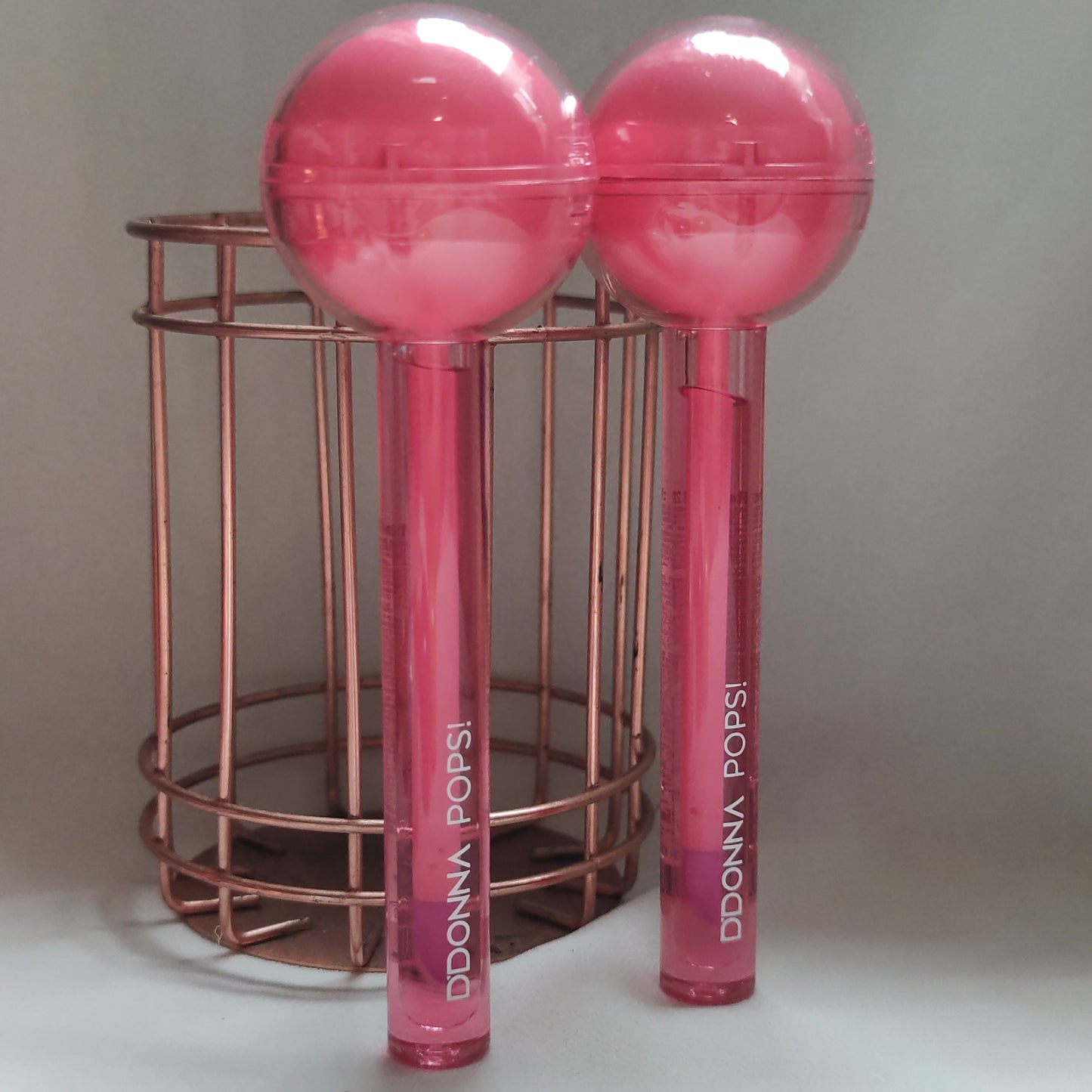 Gloss pop’s fruity