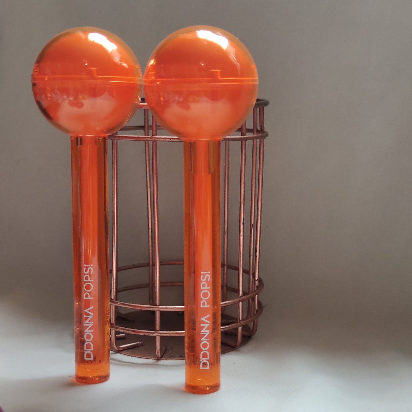 Gloss pop’s fruity