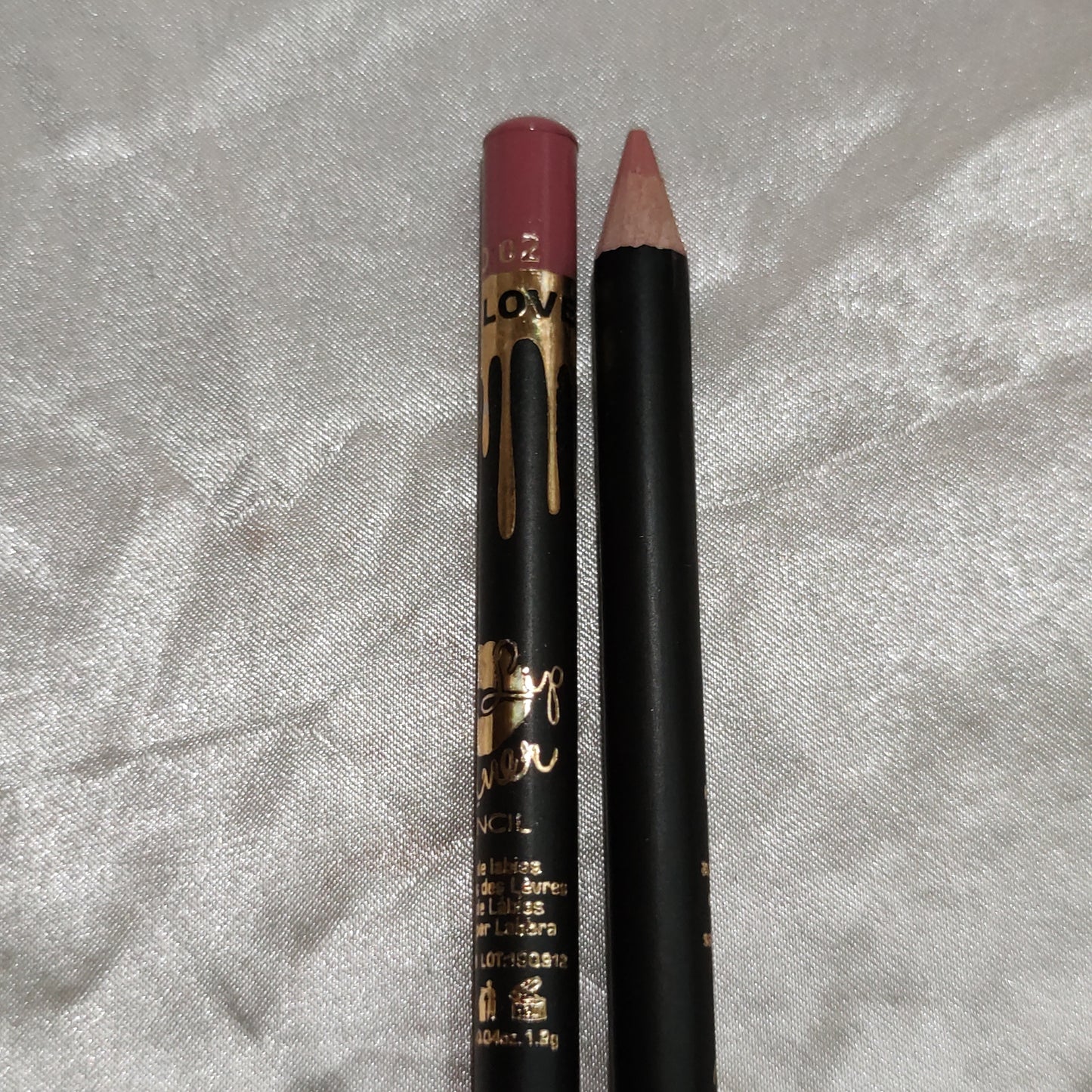 Crayon super définition Levres et yeux