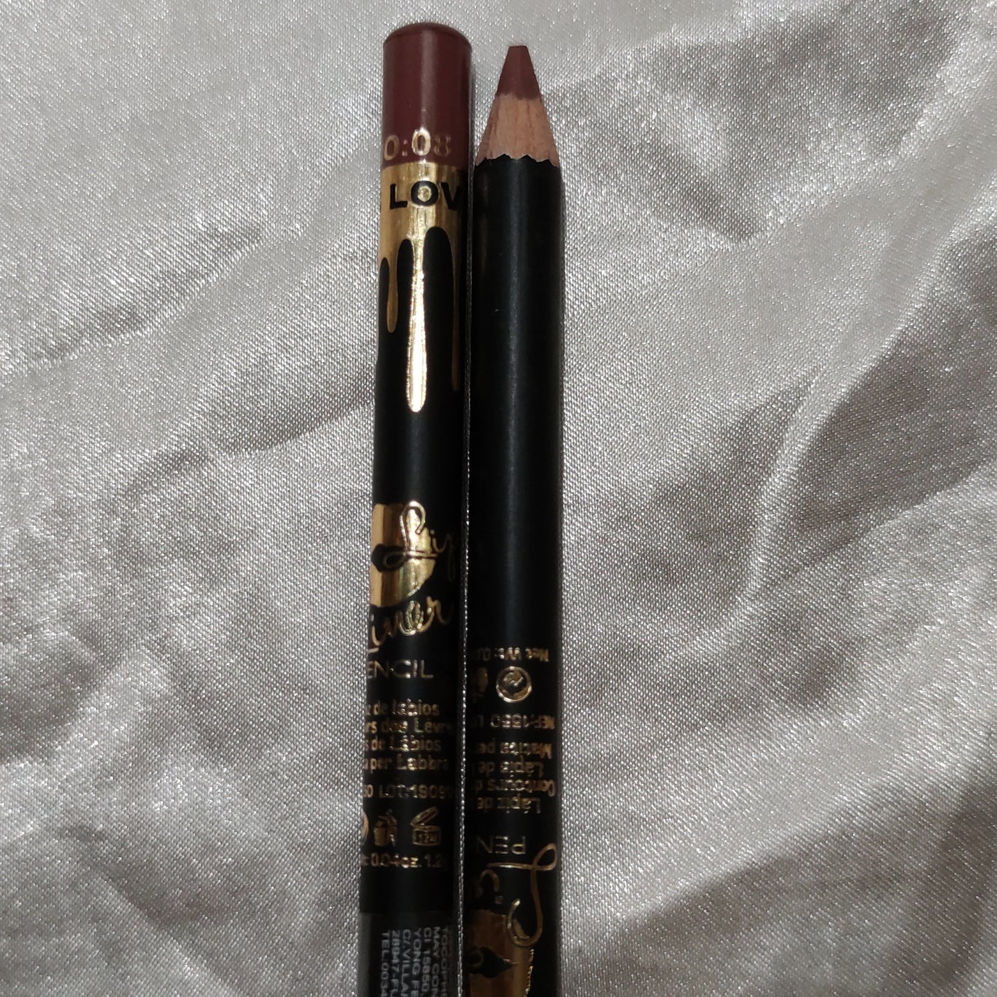 Crayon super définition Levres et yeux