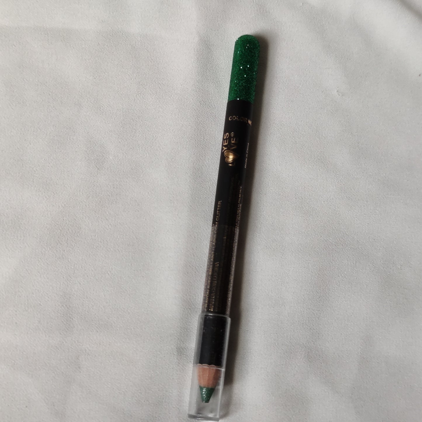 Crayon yeux paillettes