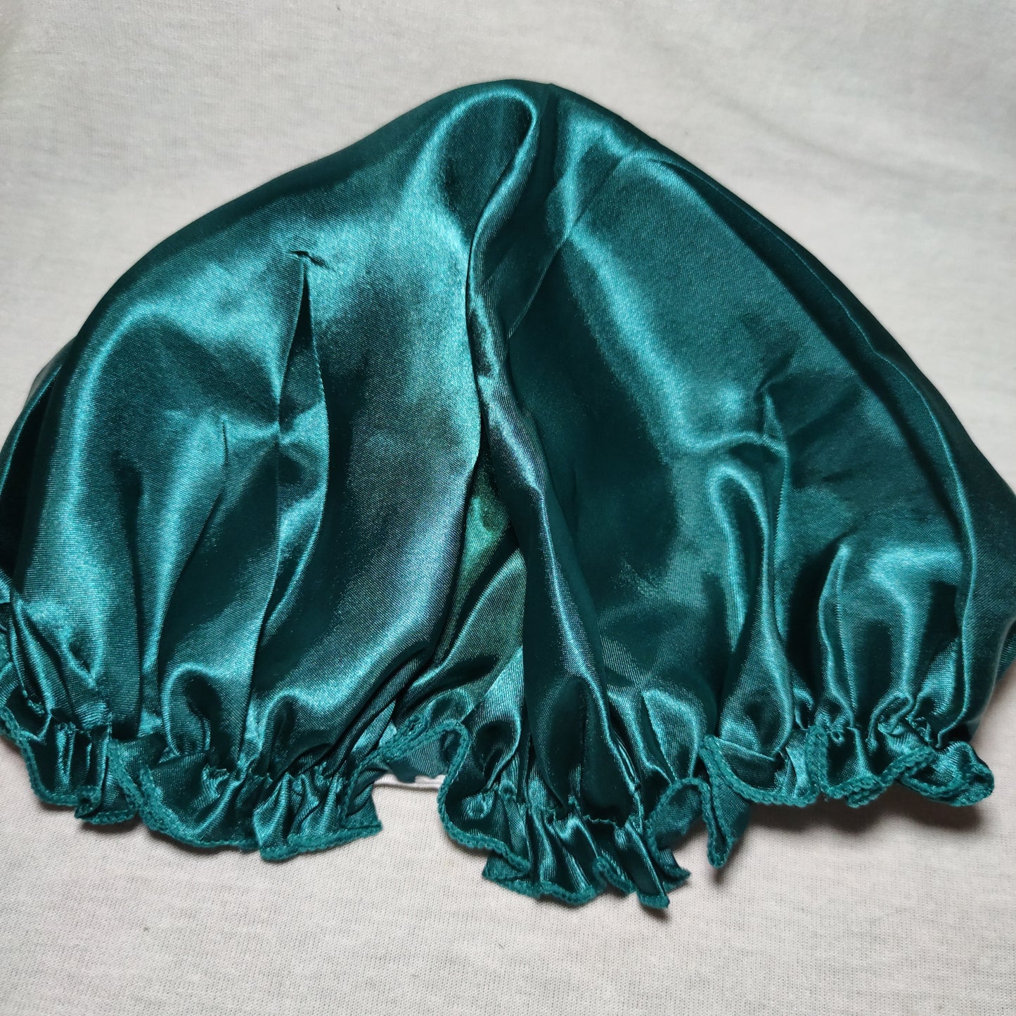 Bonnet satin